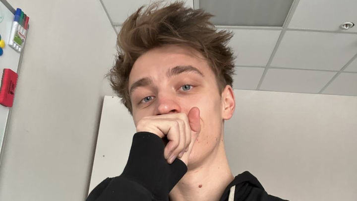 Блогеру Владу Бумаге грозит блокировка счетов - Новости на Вести.ru