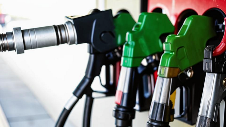 ФАС выдала предупреждение дочке "Газпром нефти" из-за цен на АЗС в Тюмени - Новости на Вести.ru