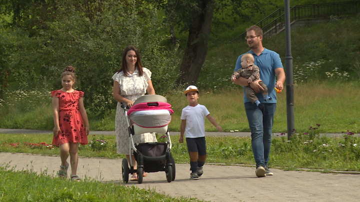 Молодые семьи с займом около 4,9 млн рублей названы "портретными ипотечниками" - Новости на Вести.ru