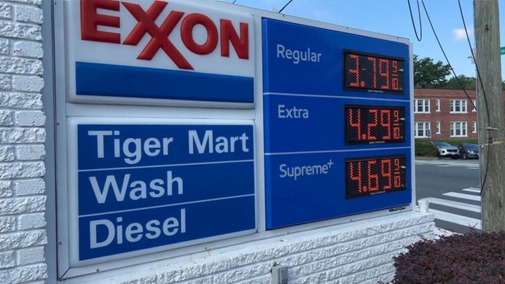 Дмитриев: санкции против РФ лишь повысят цены на бензин в США - Новости на Вести.ru