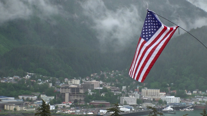 Экономист Селезнев: тоннель между Россией и США послал бы миру важный сигнал - Новости на Вести.ru