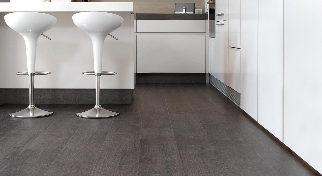 Кварцвиниловая плитка: революция в мире напольных покрытий