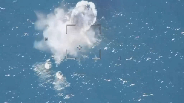 МО РФ: в северо-западной части Черного моря уничтожено 6 безэкипажных катеров - Новости на Вести.ru