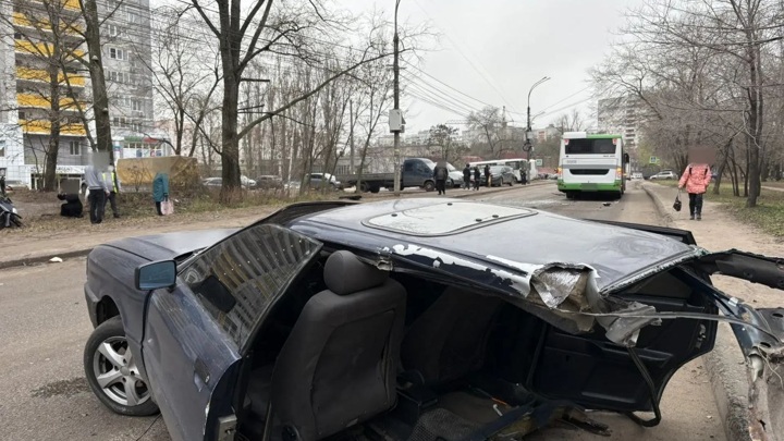 В Воронеже в ДТП с автобусом и Audi погиб человек - Новости на Вести.ru